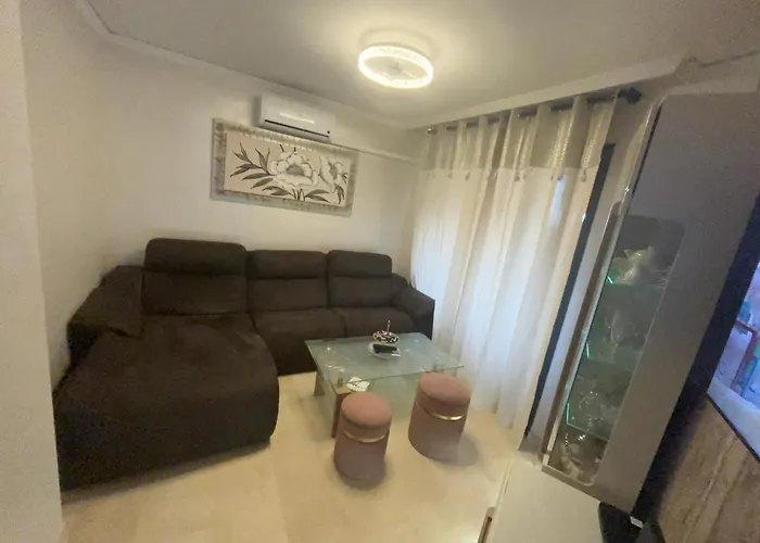 Acogedor Apartamento En Una De Las Zonas Mas Tranquilas De Fuengirola